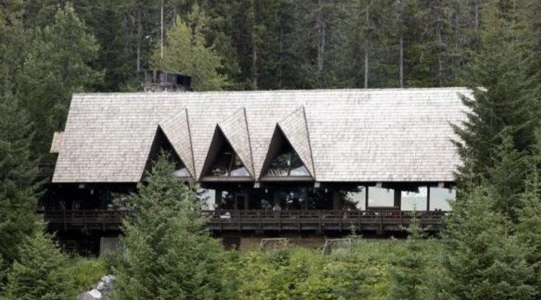Glacier Bay Lodge & Tour